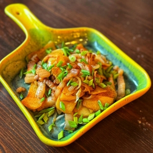 Сковородка с гетьманскими шкварками